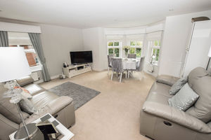 Living room- click for photo gallery